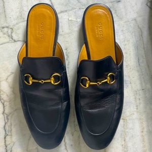 Gucci black leather slipper